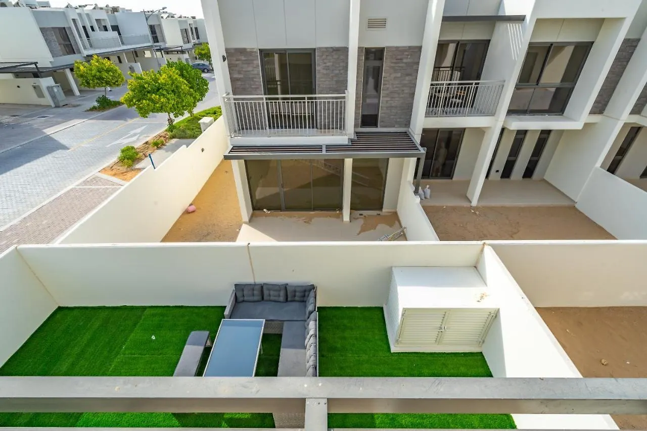 Primestay - Damac Hills 2 Aster Villa Dubai 0*,