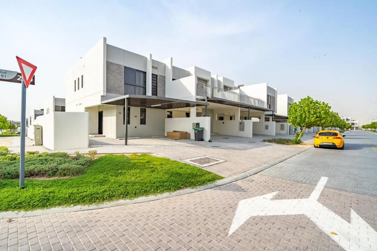 Primestay - Damac Hills 2 Aster Villa Dubai