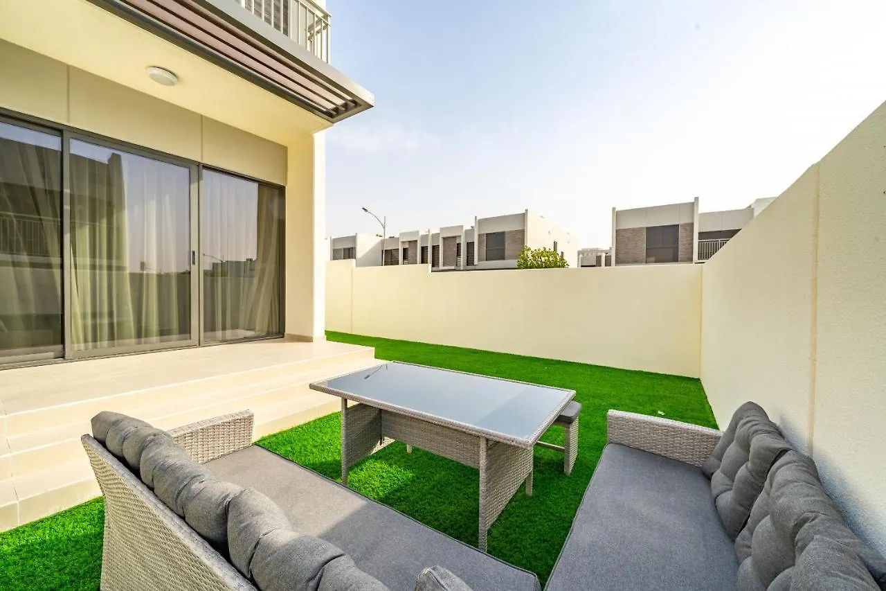Primestay - Damac Hills 2 Aster Villa Dubai